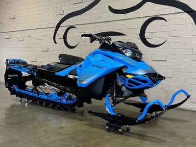 2019 Ski-Doo Summit X 850 E-TEC 175 Base