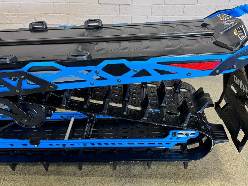 2019 Ski-Doo Summit X 850 E-TEC 175 Base