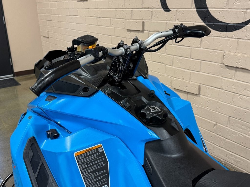 2019 Ski-Doo Summit X 850 E-TEC 175 Base
