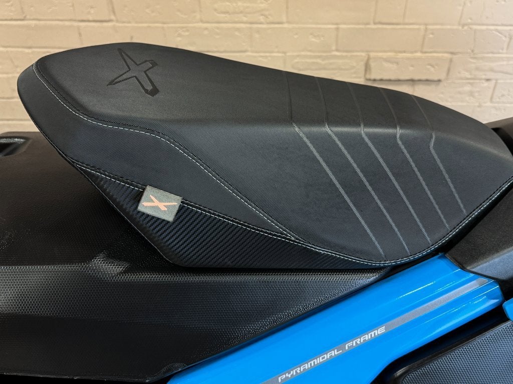 2019 Ski-Doo Summit X 850 E-TEC 175 Base