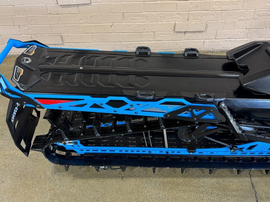 2019 Ski-Doo Summit X 850 E-TEC 175 Base