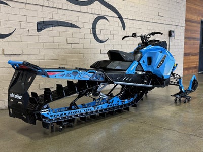 2019 Ski-Doo Summit X 850 E-TEC 175 Base
