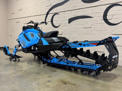 2019 Ski-Doo Summit X 850 E-TEC 175 Base