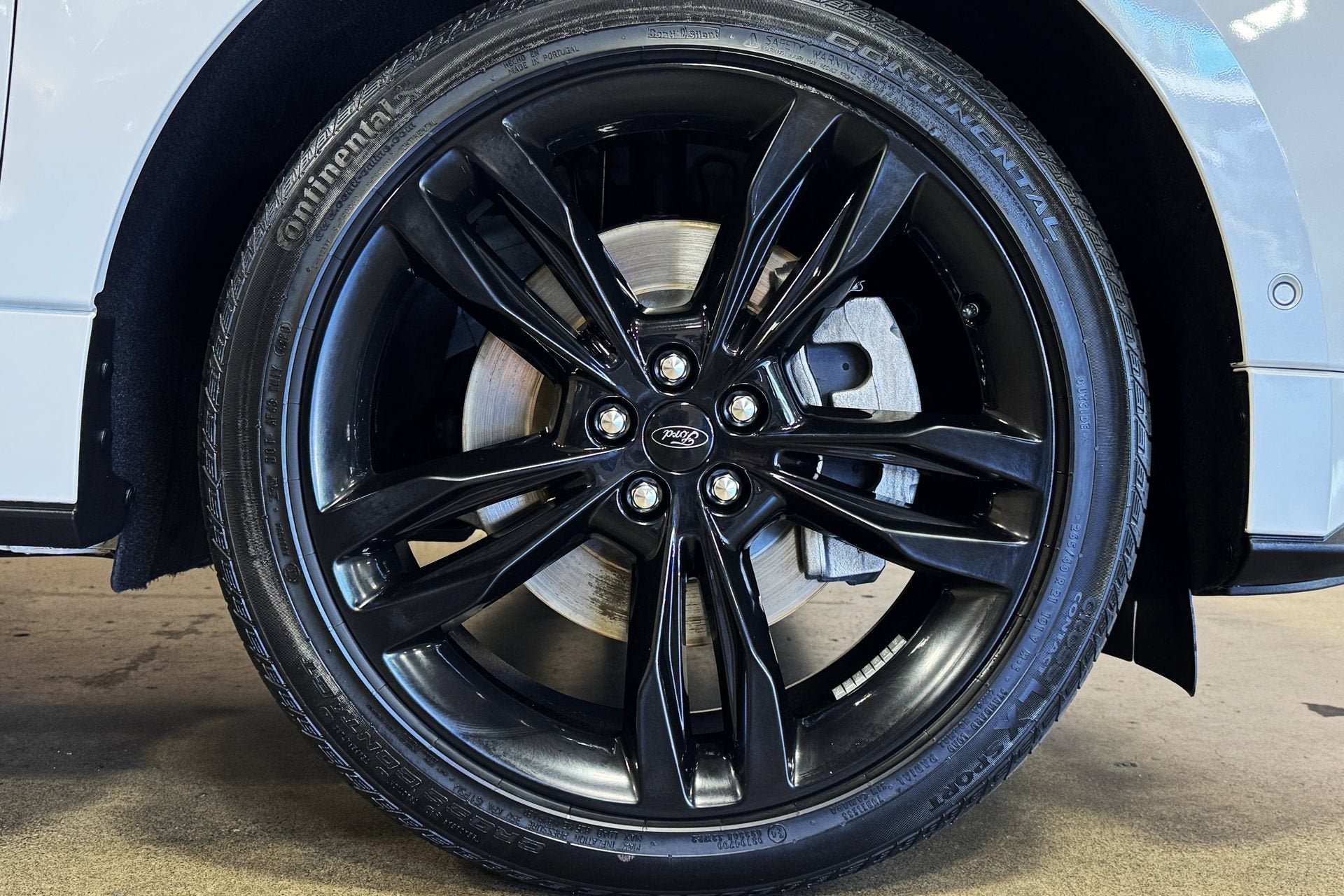 2021 Ford Edge ST