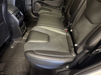 2021 Ford Edge ST