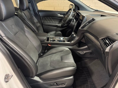 2021 Ford Edge ST