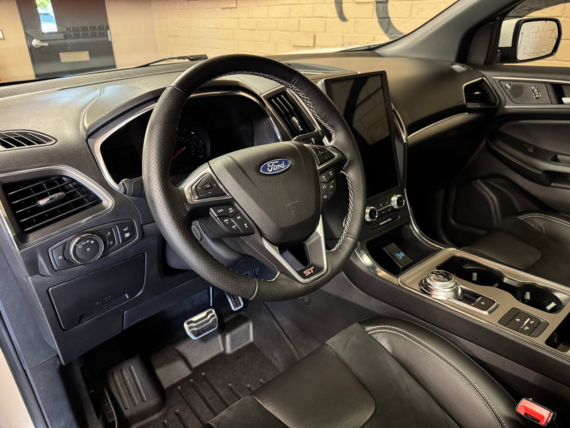 2021 Ford Edge ST