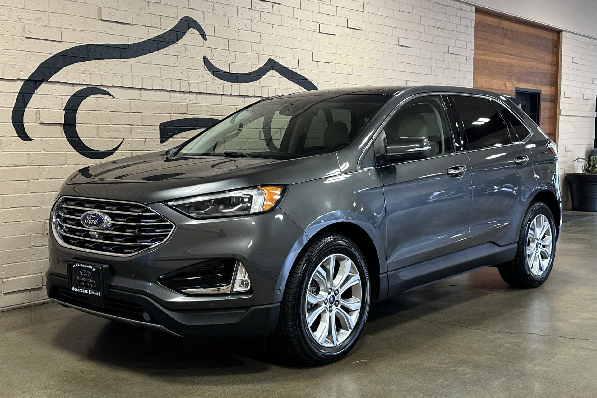 2019 Ford Edge Titanium
