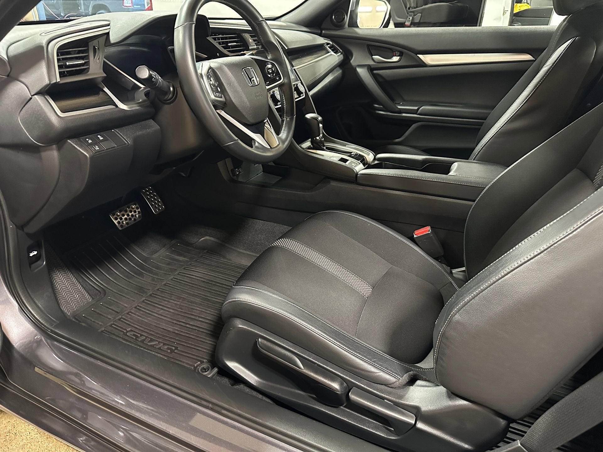 2019 Honda Civic Coupe Sport