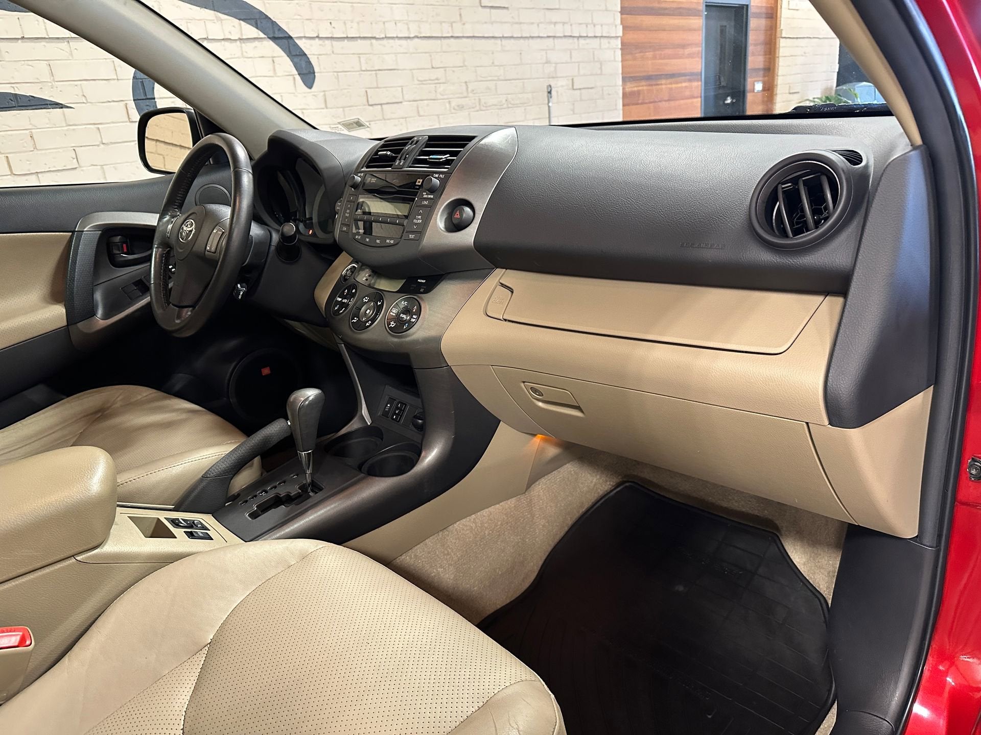 2011 Toyota RAV4 Ltd