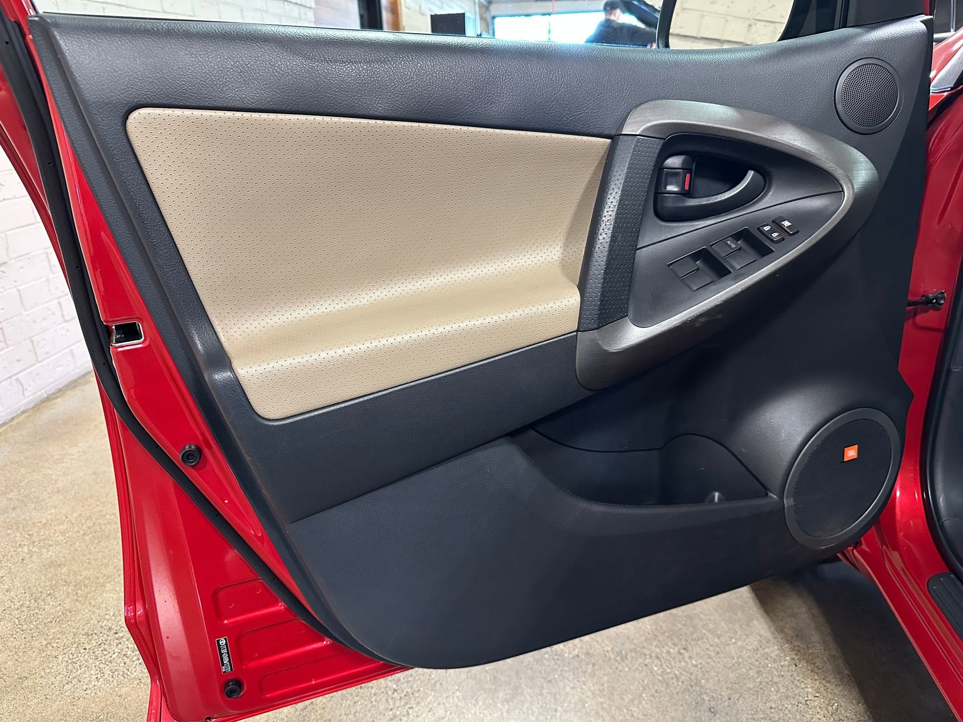 2011 Toyota RAV4 Ltd