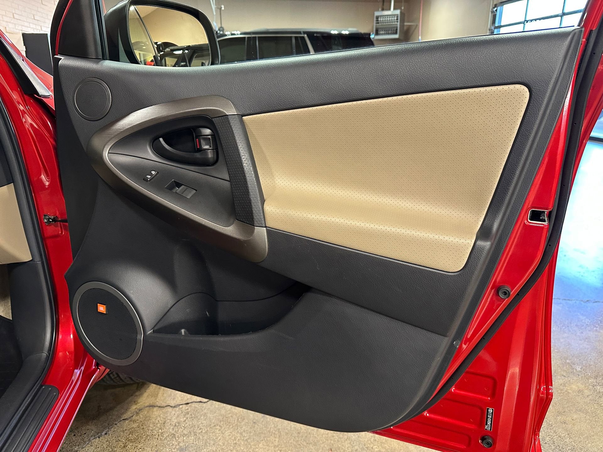 2011 Toyota RAV4 Ltd