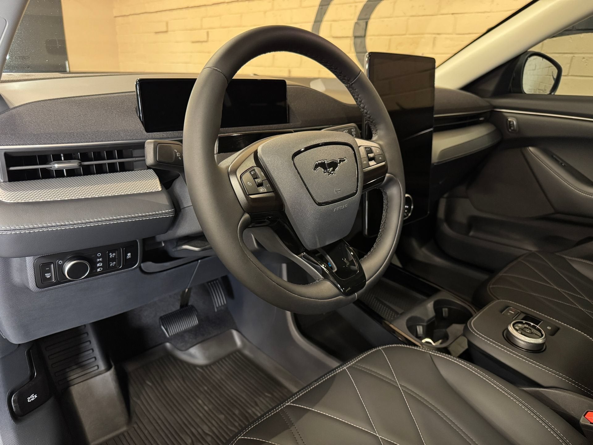 2023 Ford Mustang Mach-E California Route 1