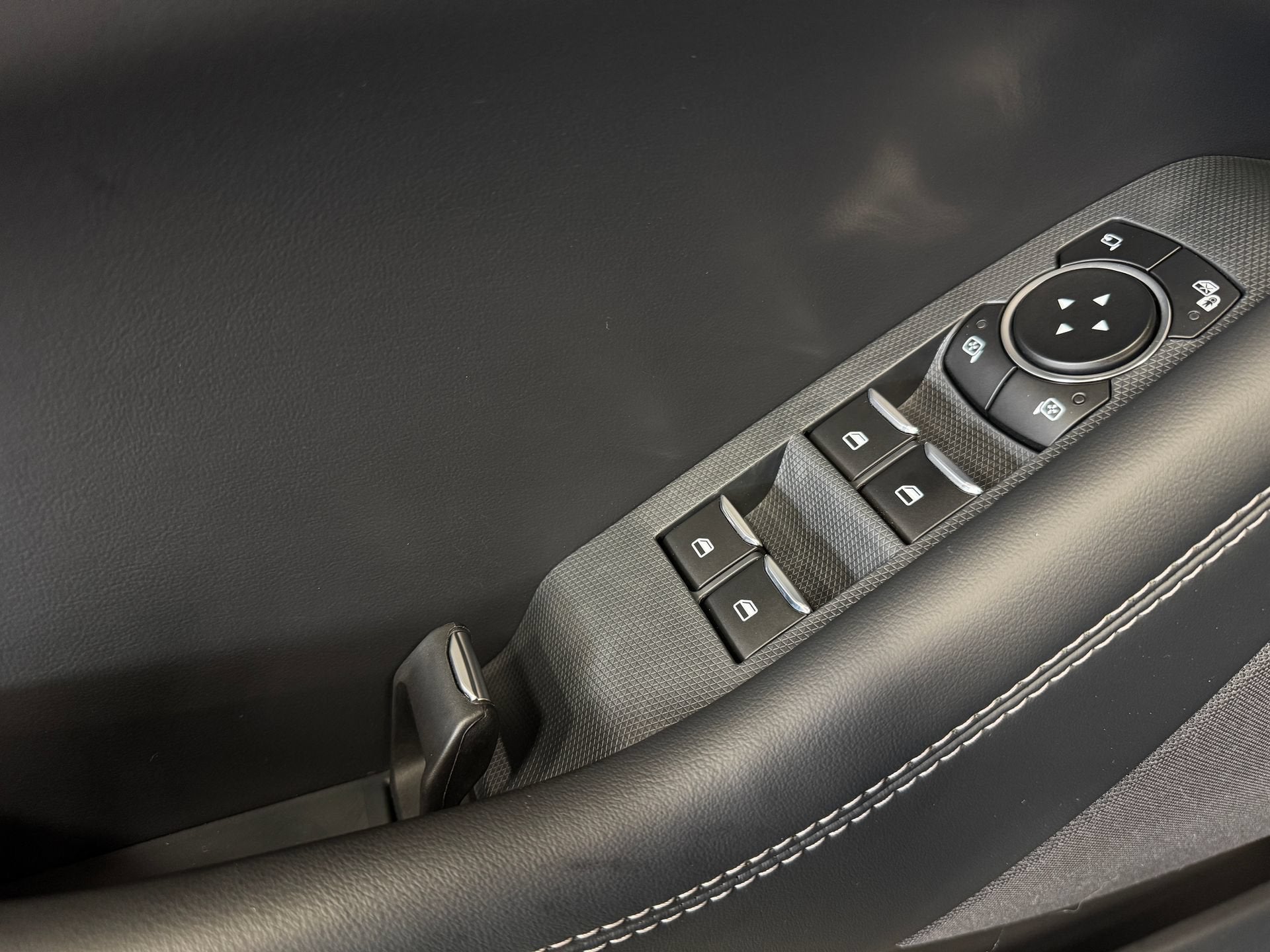2023 Ford Mustang Mach-E California Route 1