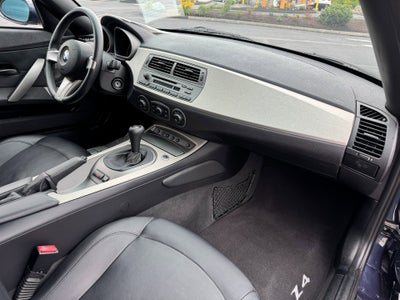 2003 BMW Z4 2.5i