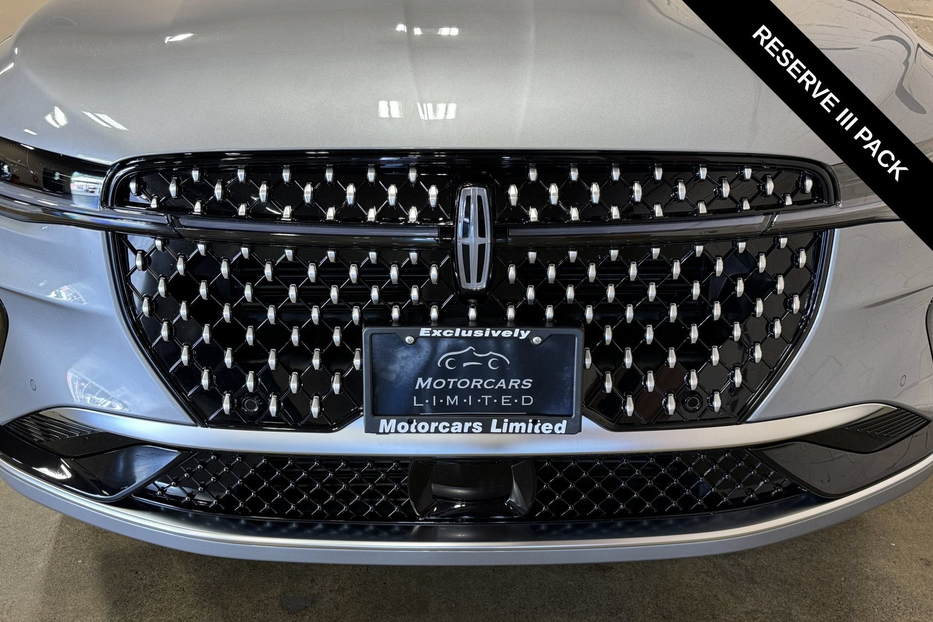 2025 Lincoln Nautilus Reserve