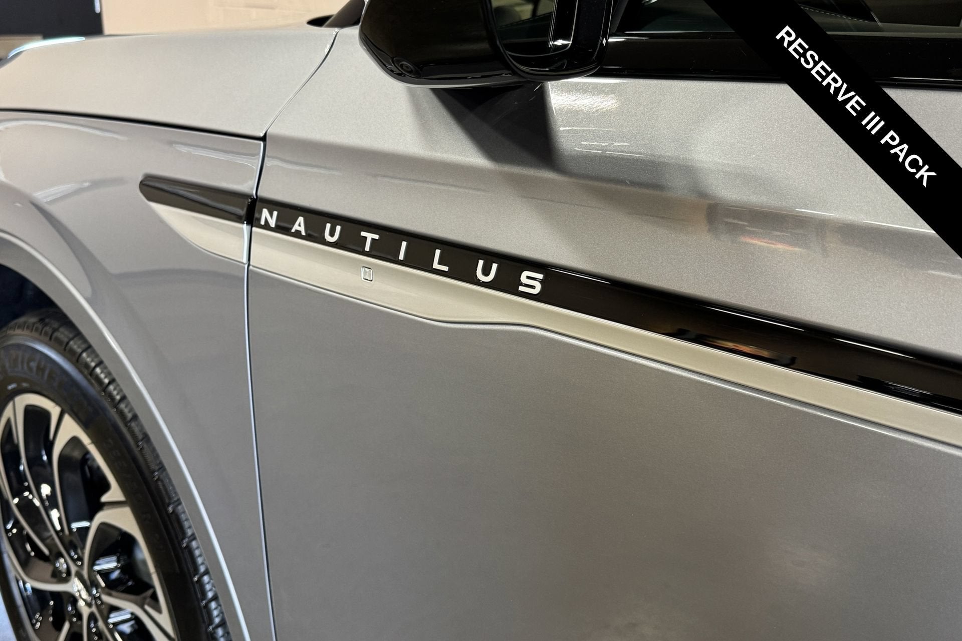 2025 Lincoln Nautilus Reserve