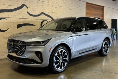 2025 Lincoln Nautilus Reserve