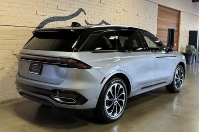 2025 Lincoln Nautilus Reserve
