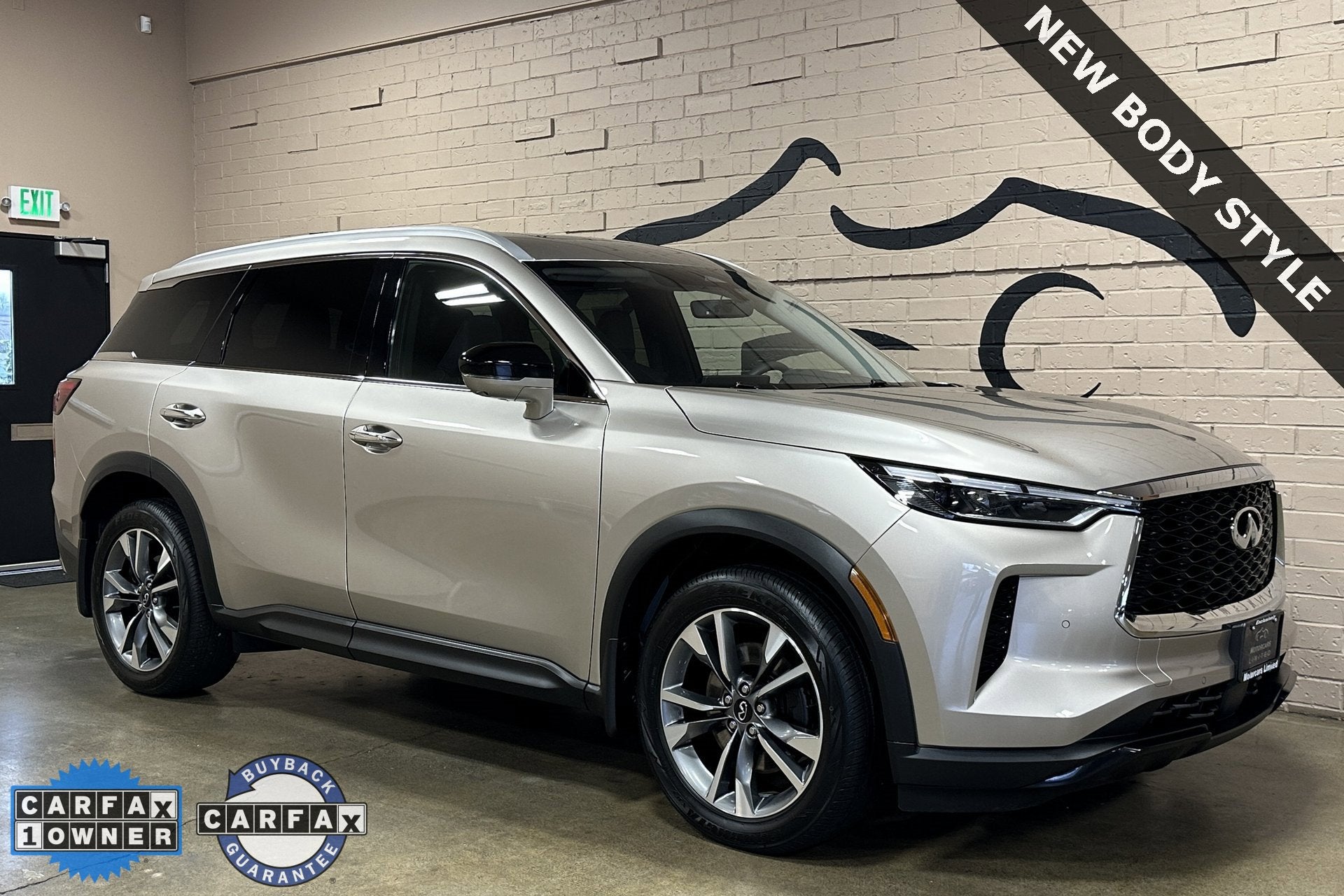 2025 INFINITI QX60 LUXE