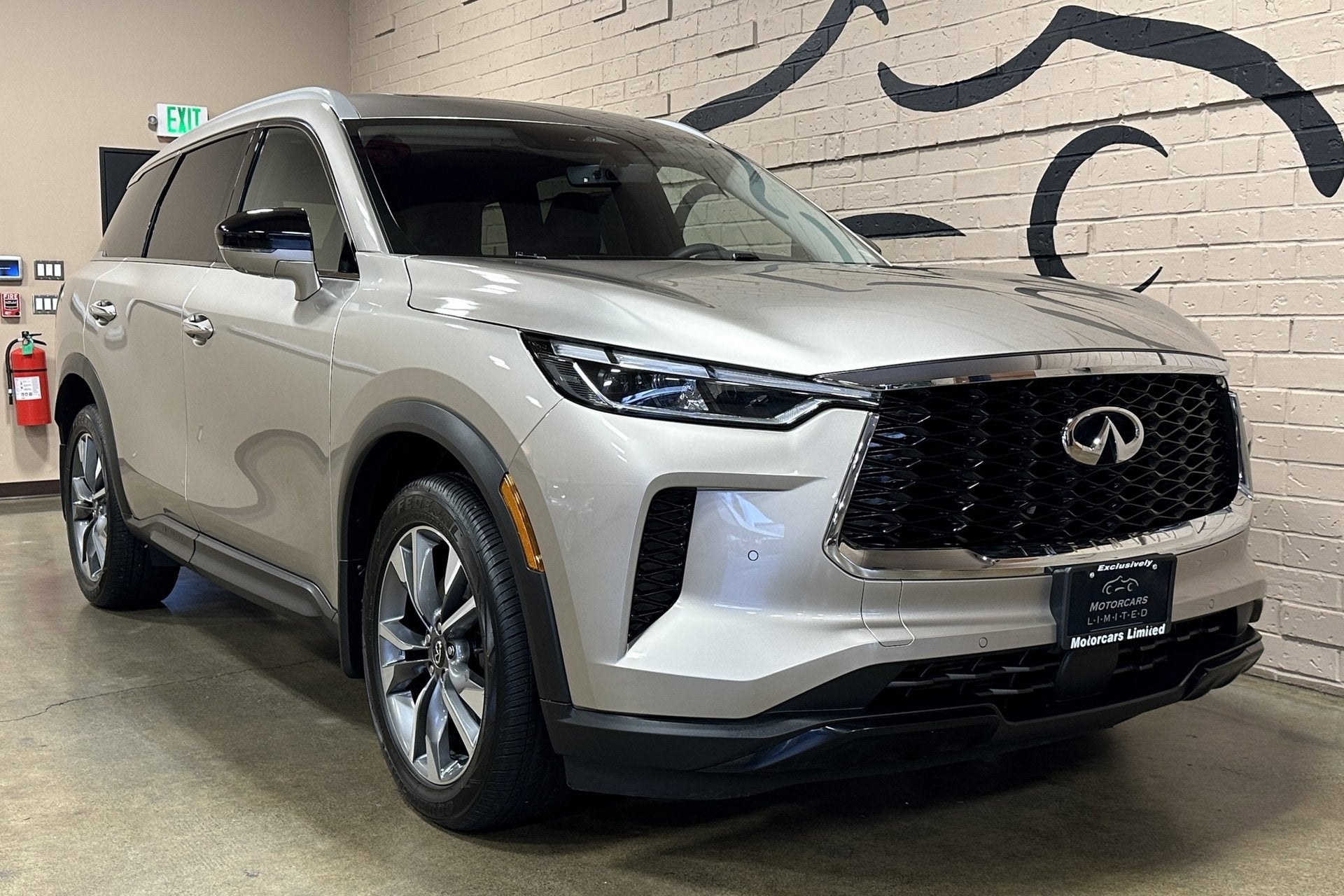 2025 INFINITI QX60 LUXE