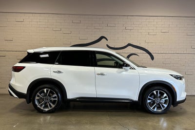 2025 INFINITI QX60 LUXE