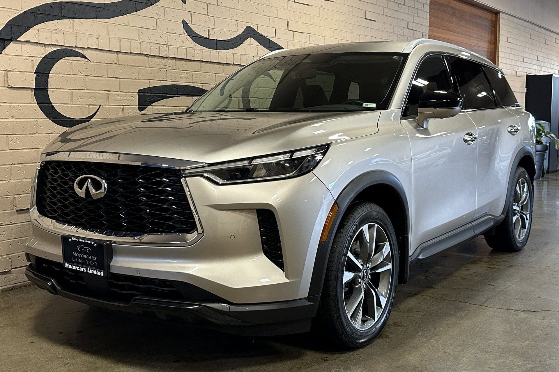 2025 INFINITI QX60 LUXE