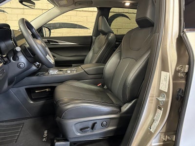 2025 INFINITI QX60 LUXE
