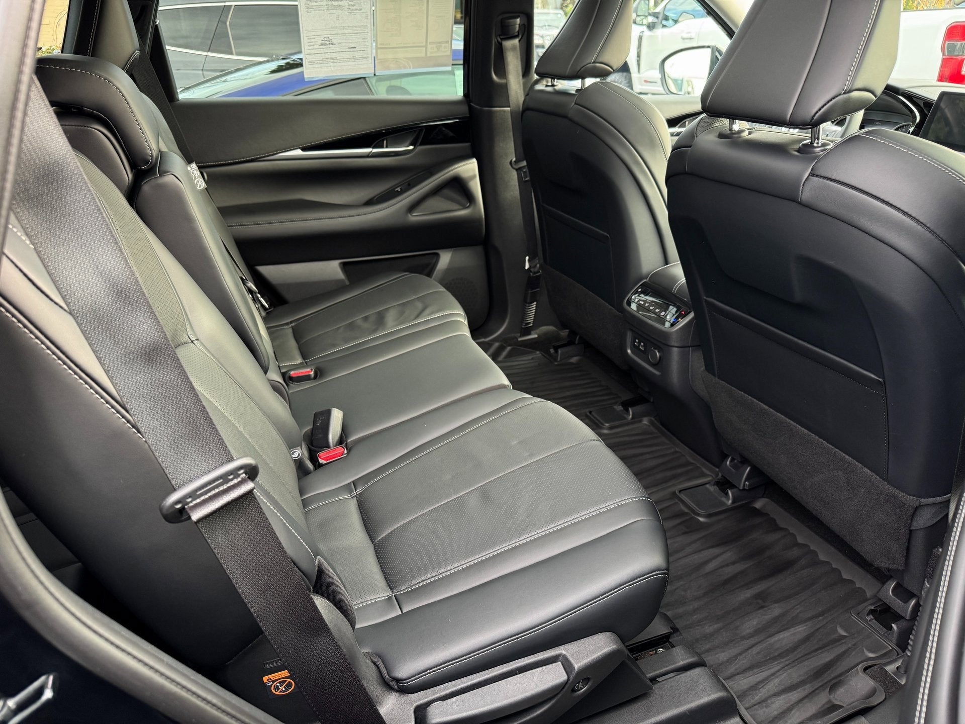 2023 INFINITI QX60 PURE