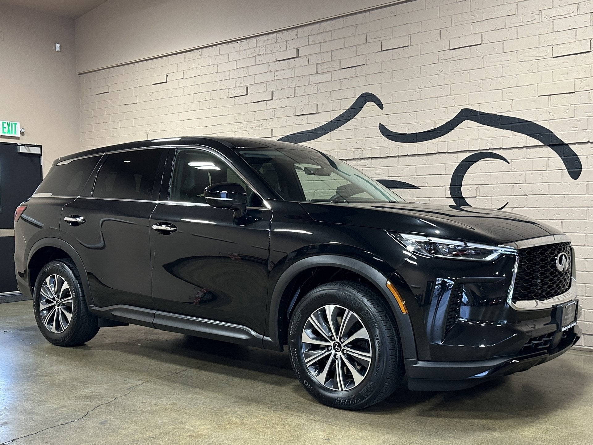 2023 INFINITI QX60 PURE