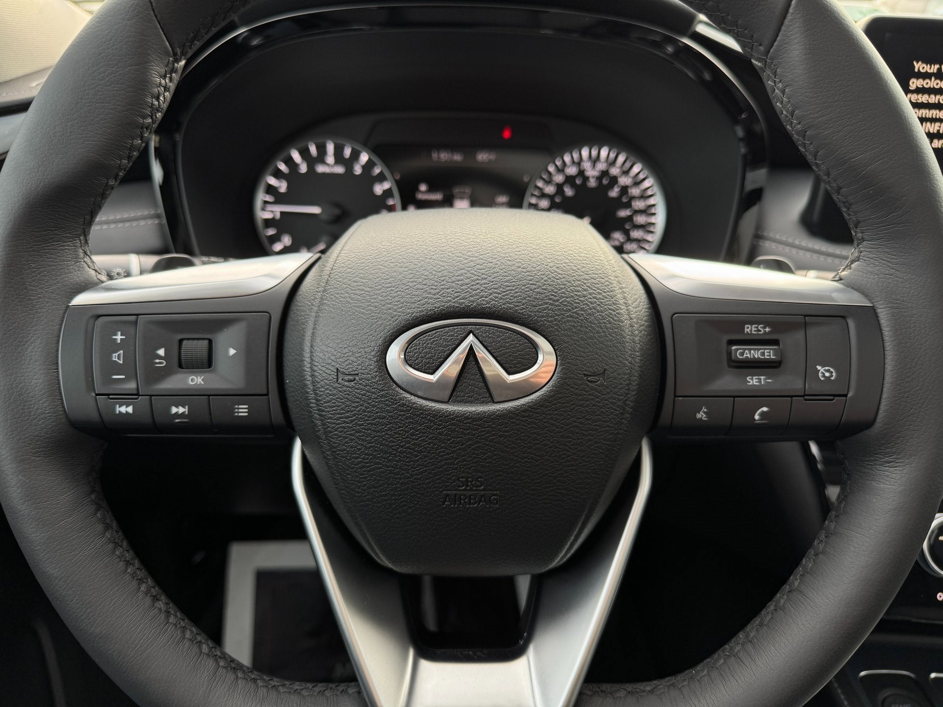 2023 INFINITI QX60 PURE