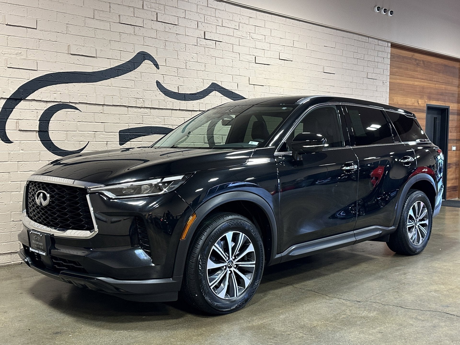 2023 INFINITI QX60 PURE