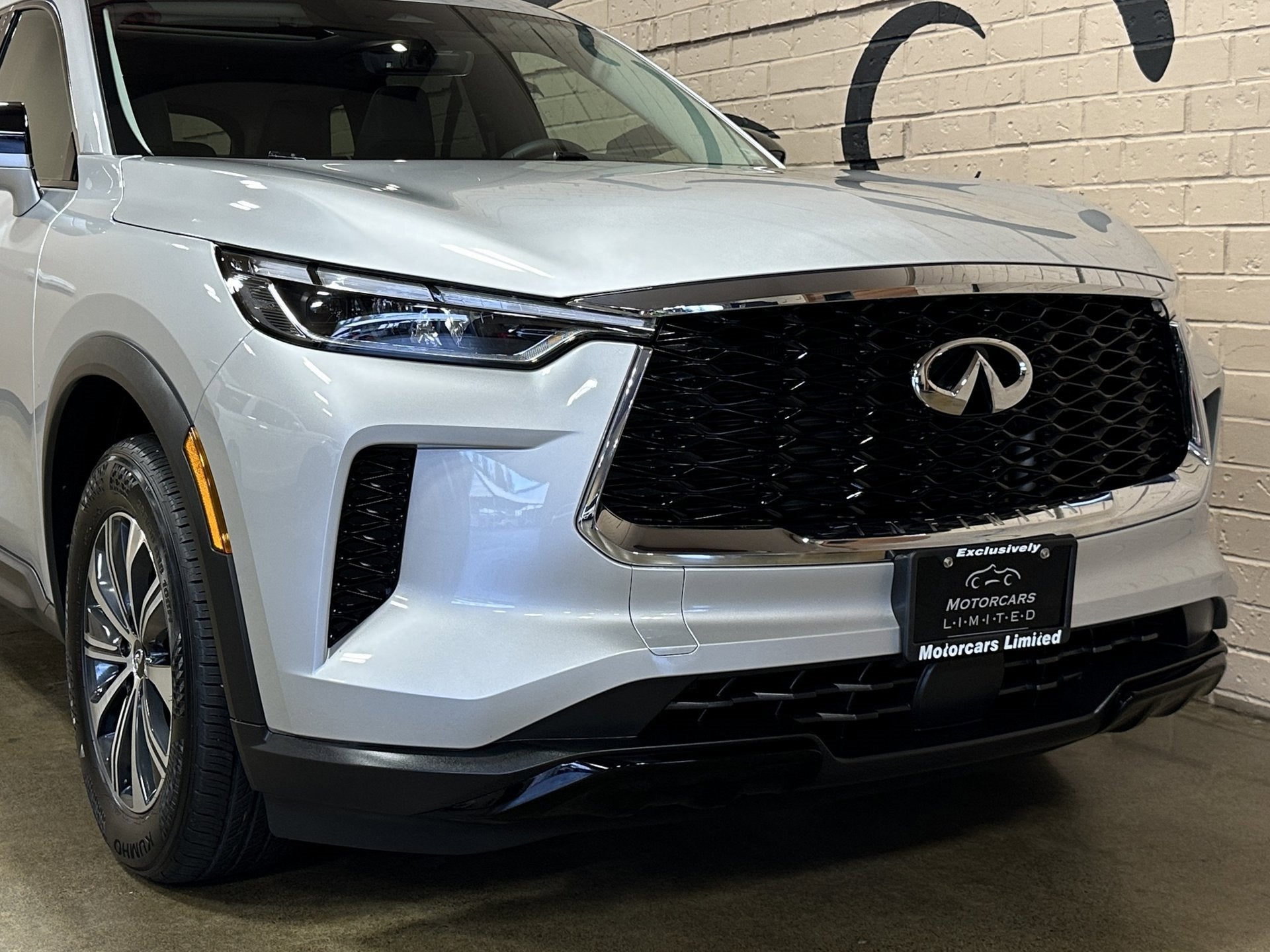 2023 INFINITI QX60 PURE