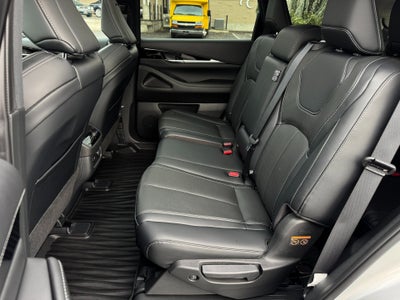 2023 INFINITI QX60 PURE