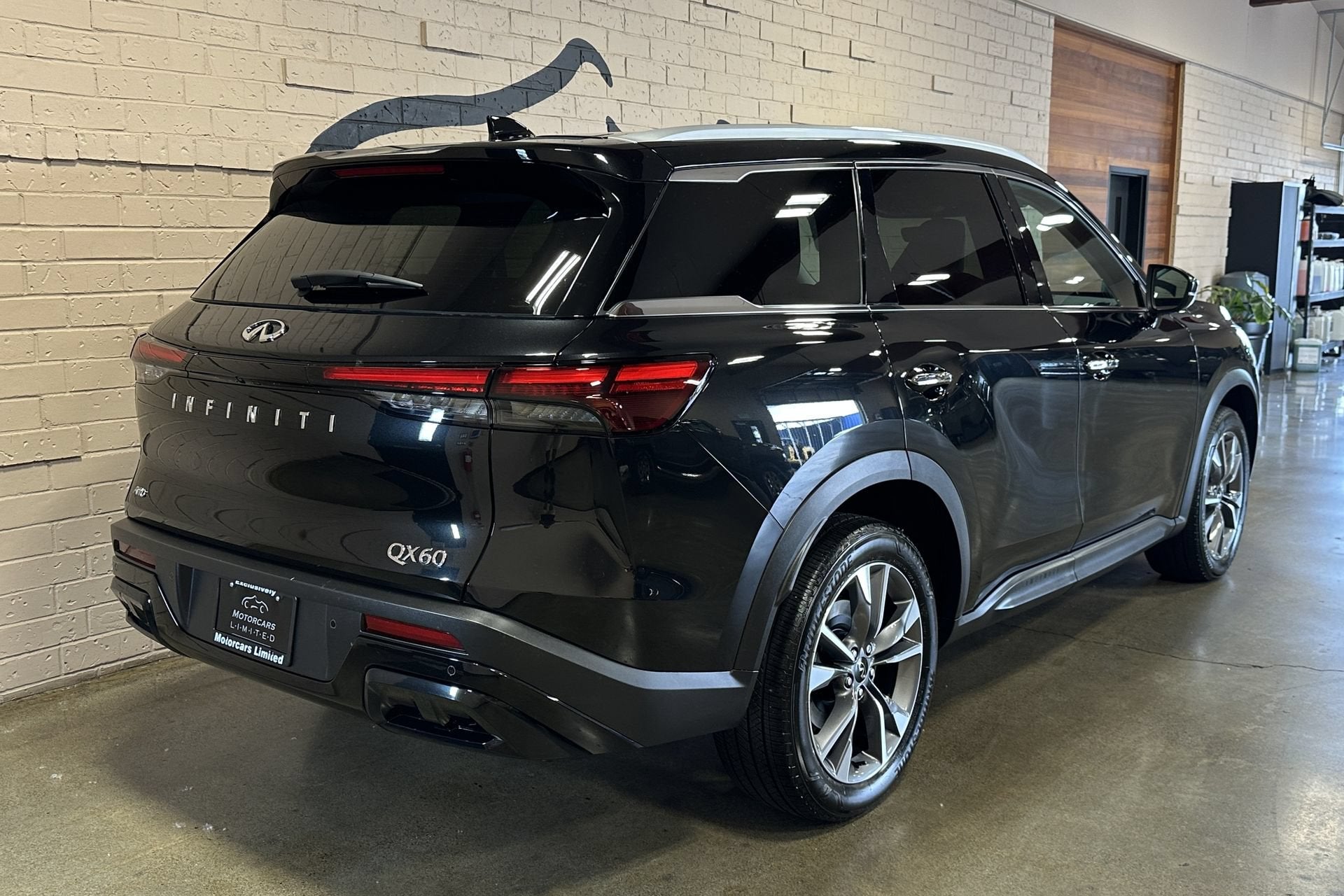 2024 INFINITI QX60 LUXE