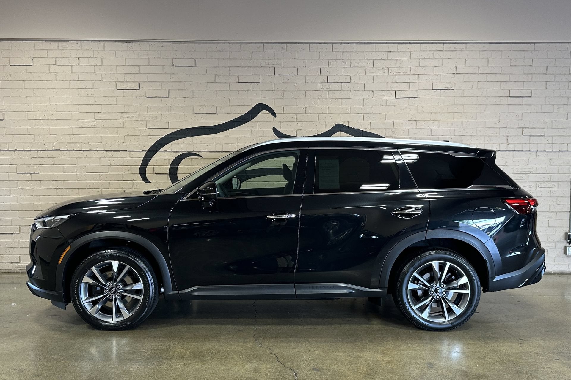 2024 INFINITI QX60 LUXE