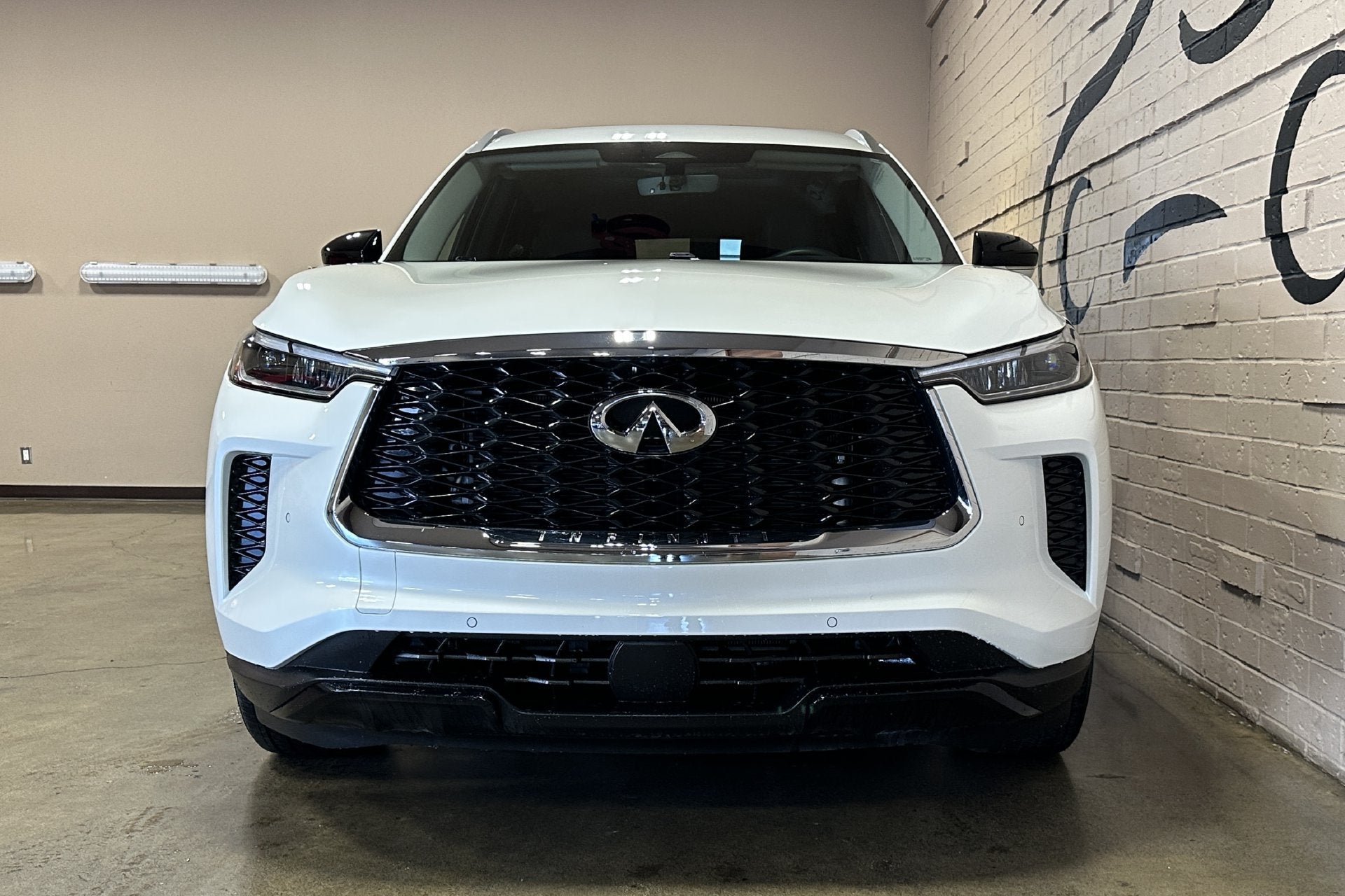 2024 INFINITI QX60 LUXE