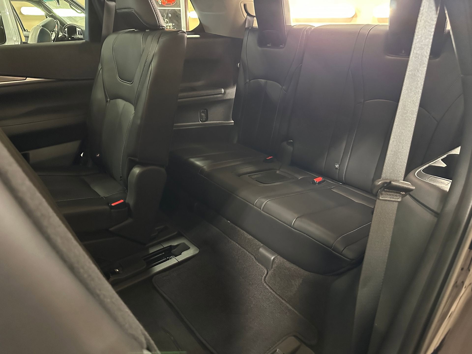 2024 INFINITI QX60 LUXE