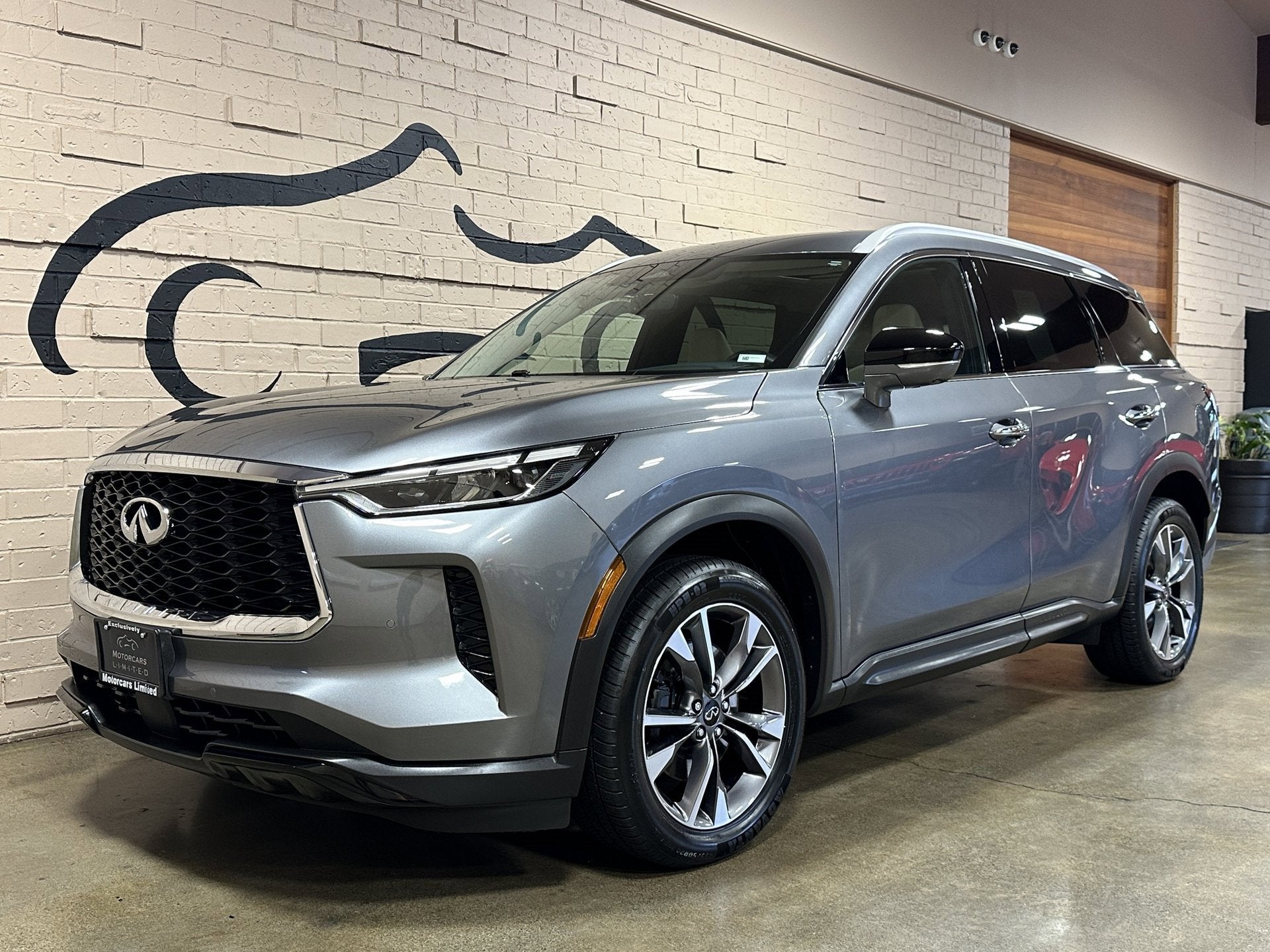 2023 INFINITI QX60 LUXE