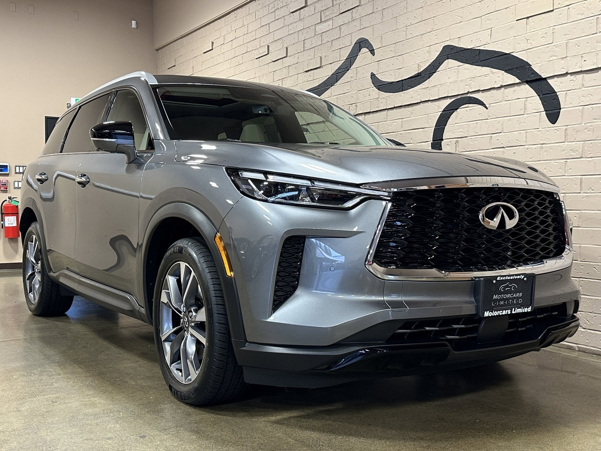 2023 INFINITI QX60 LUXE