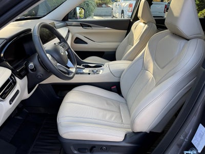 2023 INFINITI QX60 LUXE