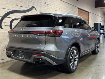 2023 INFINITI QX60 LUXE