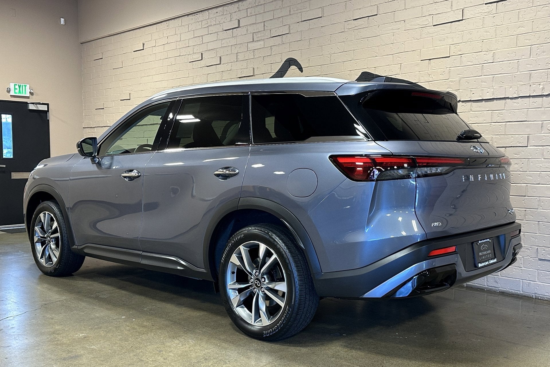 2023 INFINITI QX60 LUXE