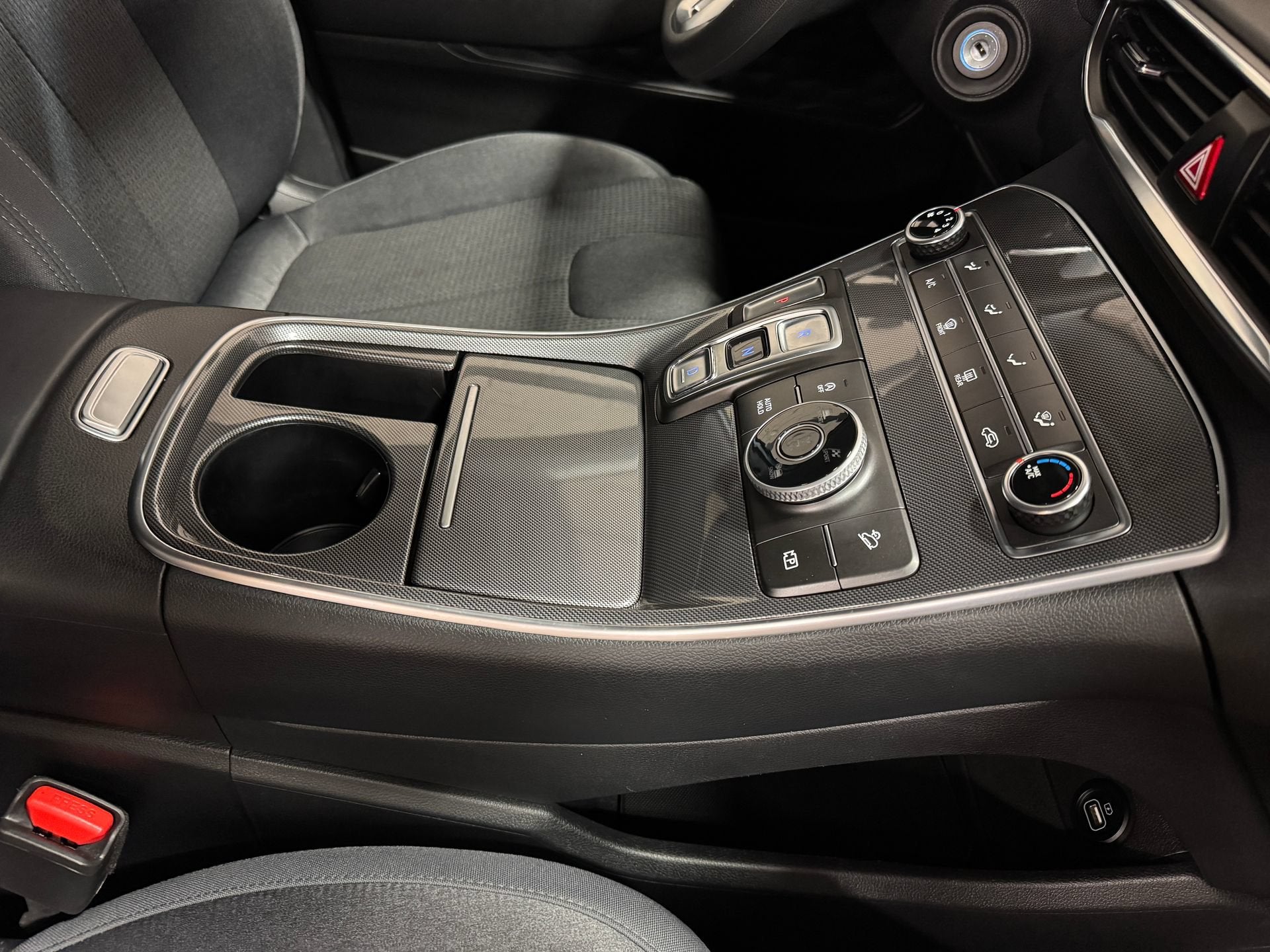 2023 Hyundai Santa Fe SE