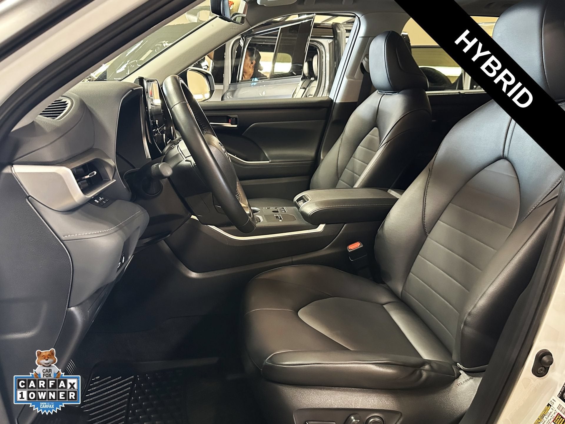 2025 Toyota Highlander Hybrid XLE