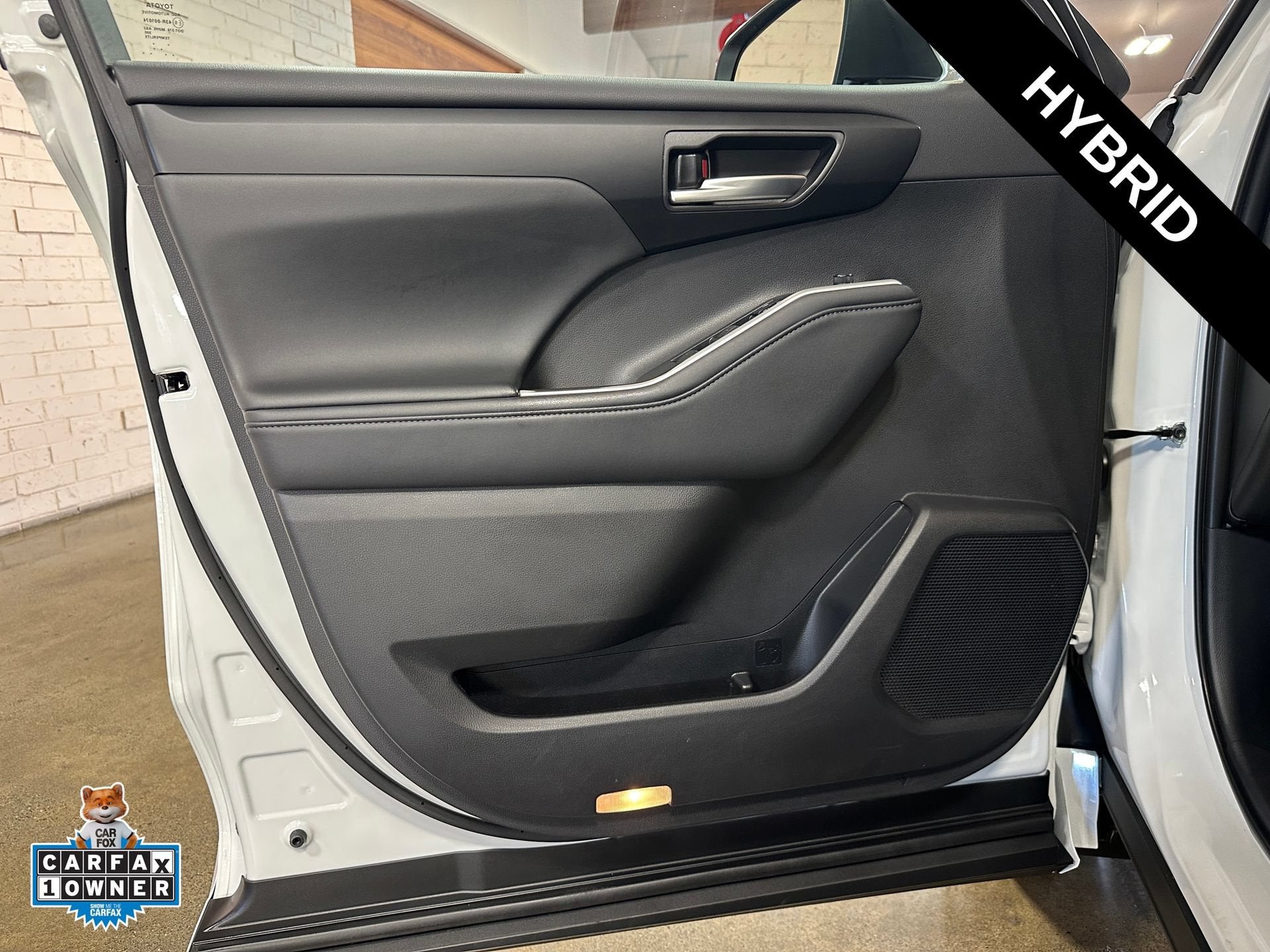 2025 Toyota Highlander Hybrid XLE