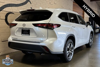 2025 Toyota Highlander Hybrid XLE