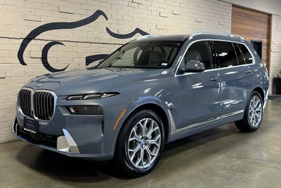 2025 BMW X7 xDrive40i