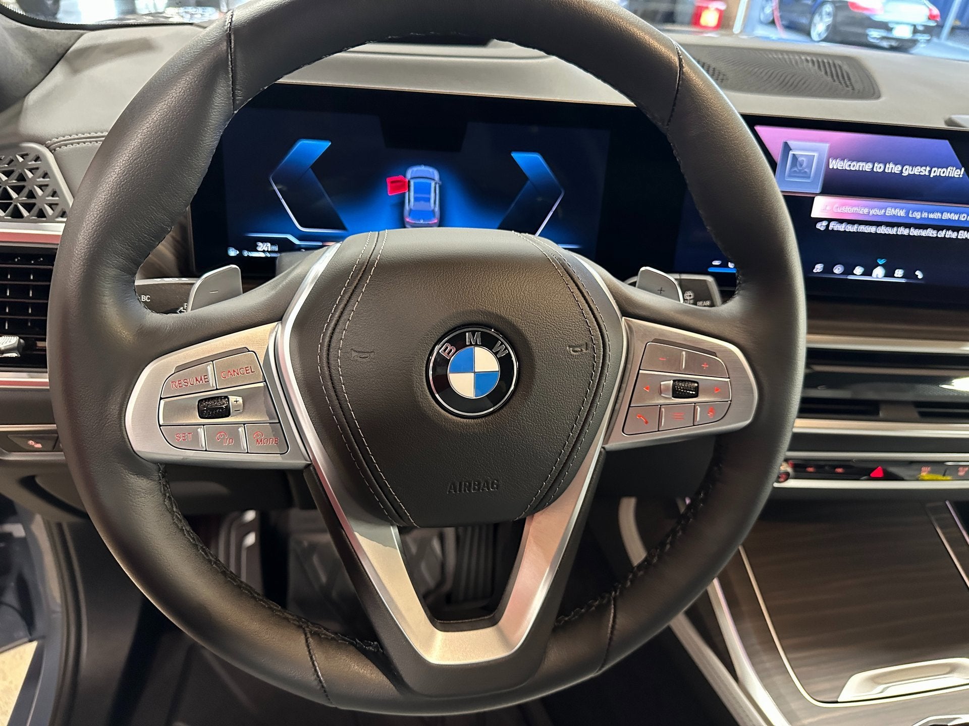 2025 BMW X7 xDrive40i