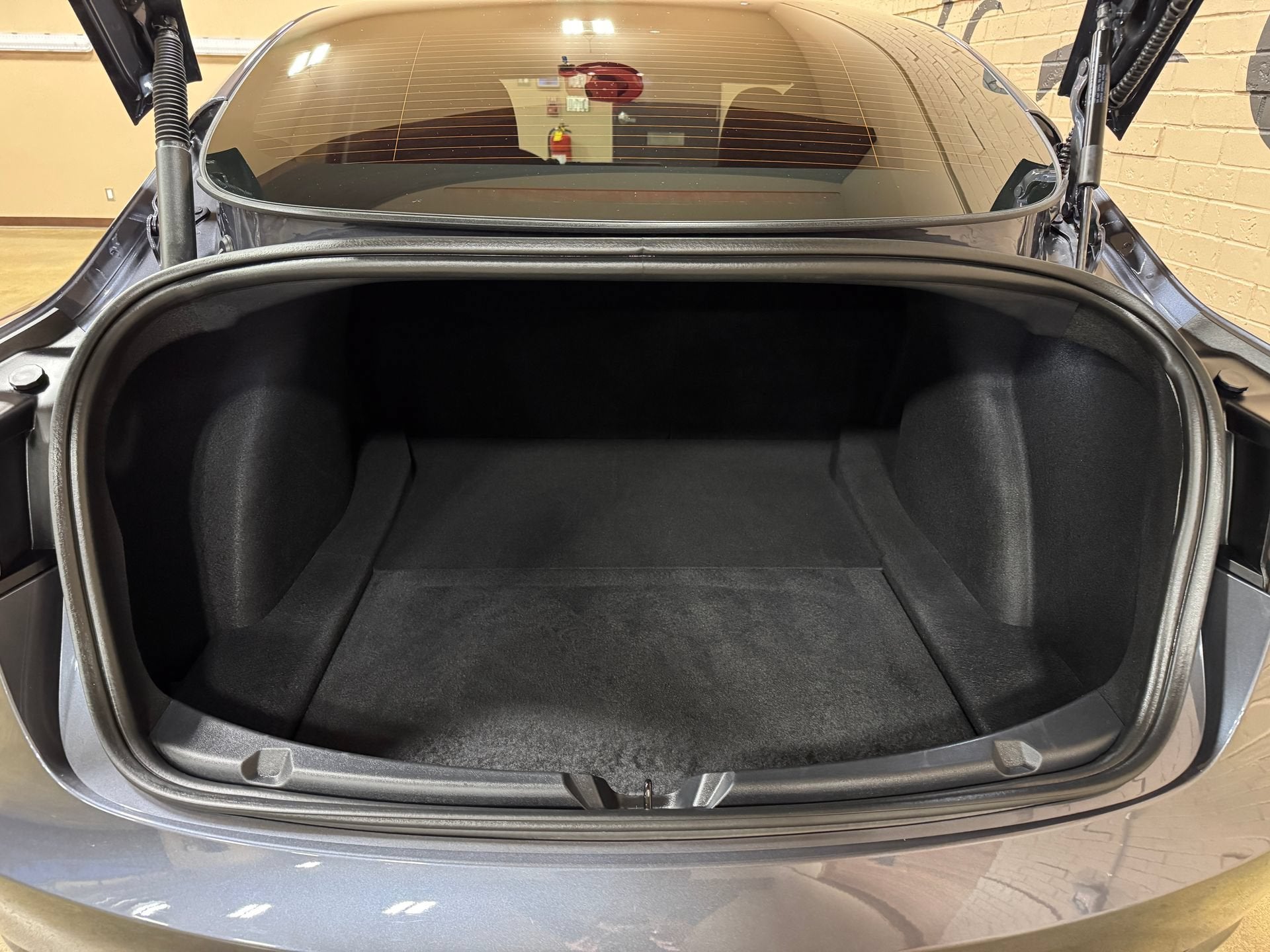 2023 Tesla Model 3 RWD
